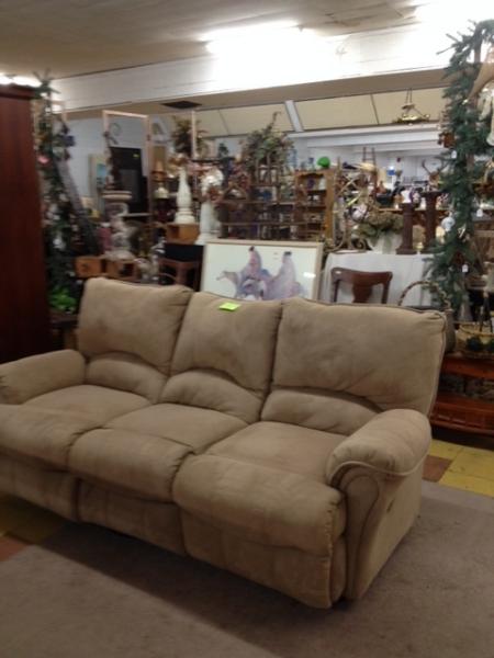 Great couch has recliners at both ends!